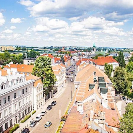 Central Apartment With Balcony And Views, Old Town, Metro Varsóvia Exterior foto