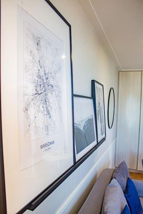 Central Apartment With Balcony And Views, Old Town, Metro Varsóvia Exterior foto